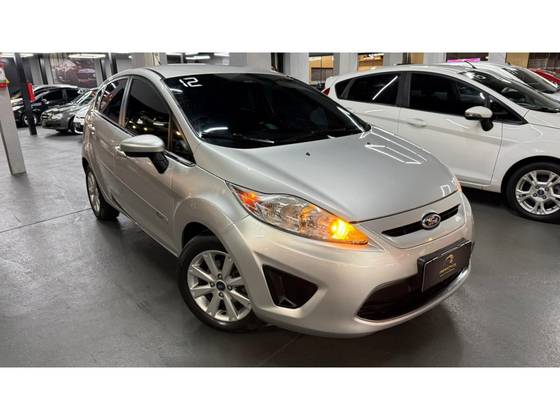 FORD FIESTA 1.6 SE HATCH 16V FLEX 4P MANUAL